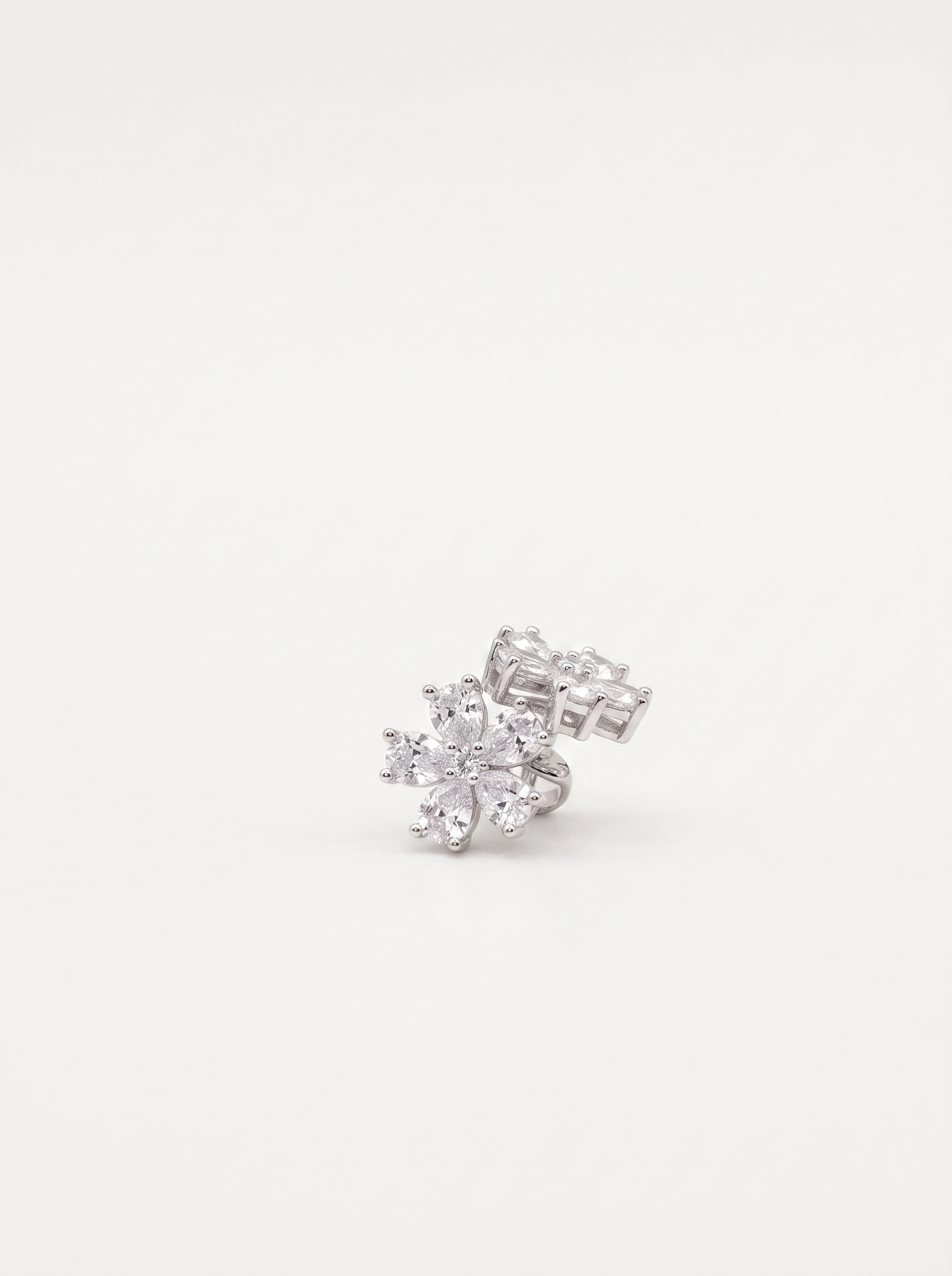 FLOWER STUDS