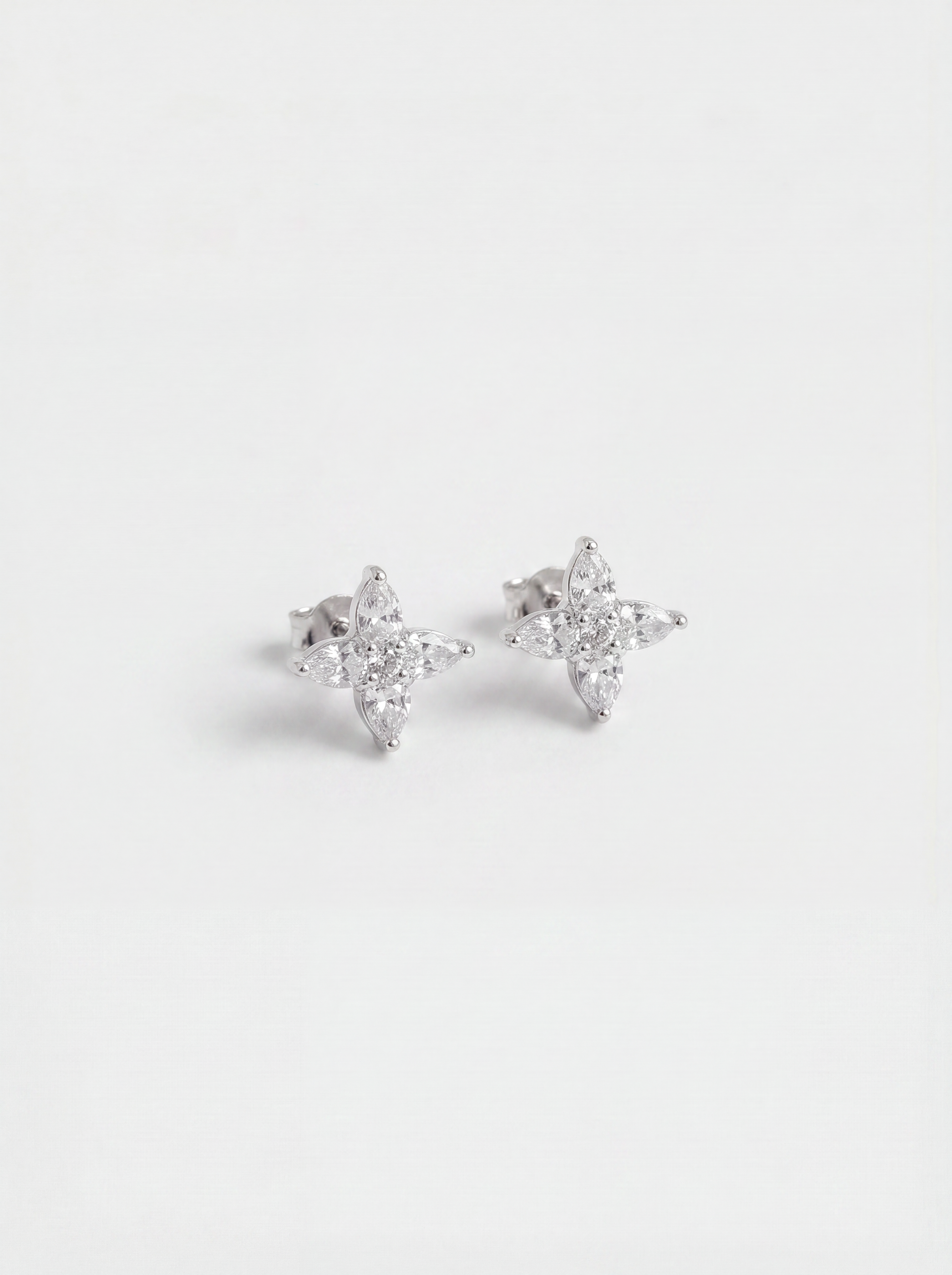 CLEVER STUDS