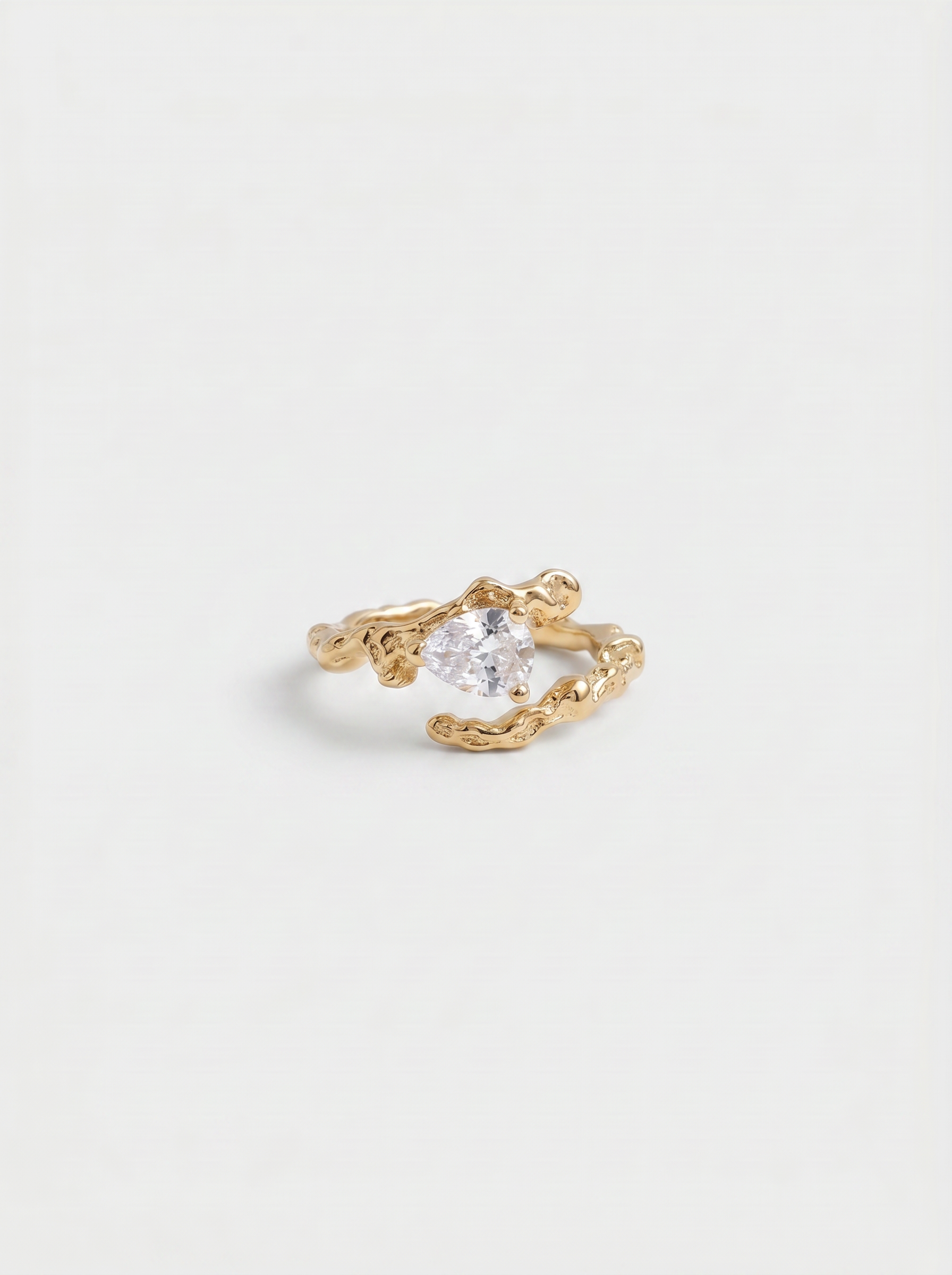 VERONIKA'S RING