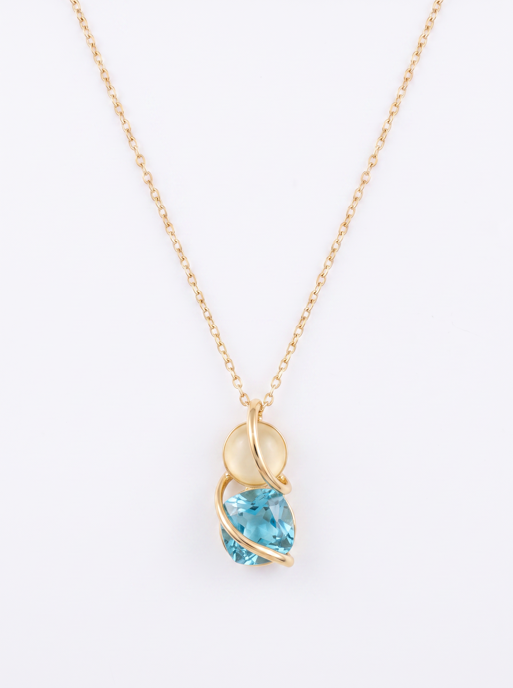 MALIKA'S PENDANT NECKLACE